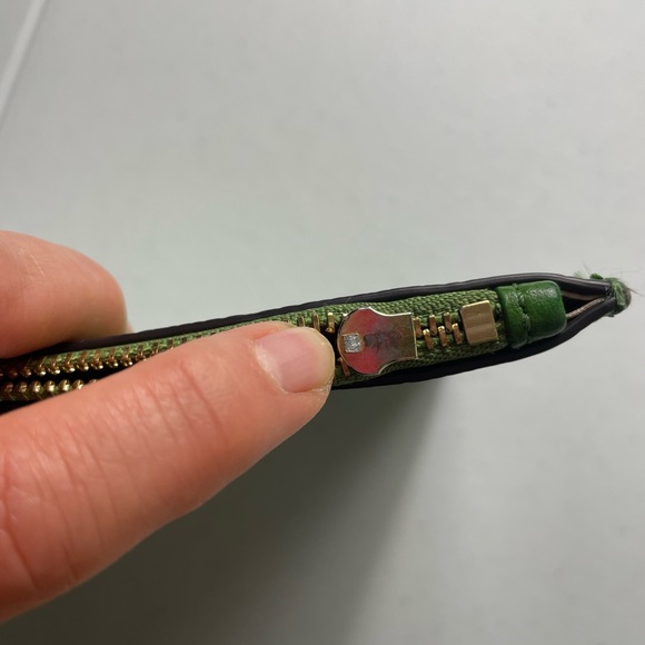 Michael Kors purse - Picture 4 of 13